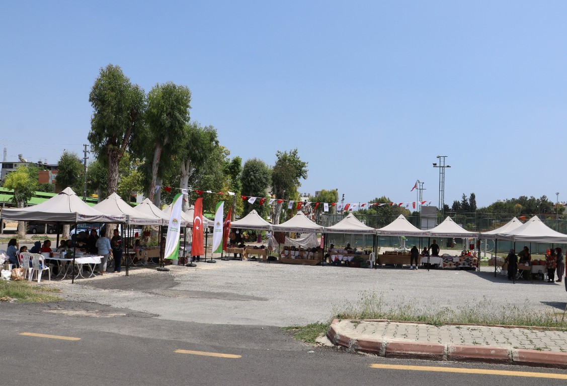 TOROSLAR ÜRETİCİ KADIN STANDLARI - 5