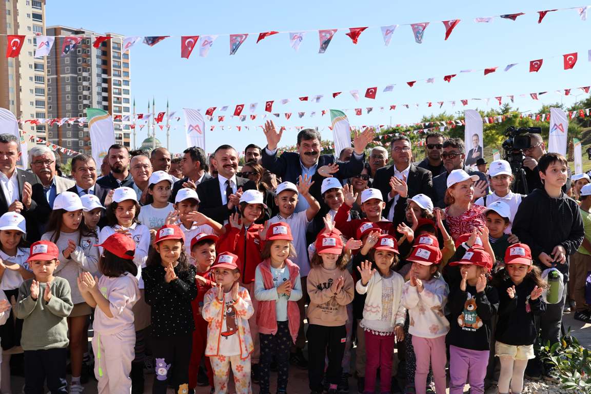 BAŞKAN YILDIZ: YEMYEŞİL BİR TOROSLAR’I HEP BERABER YARATACAĞIZ