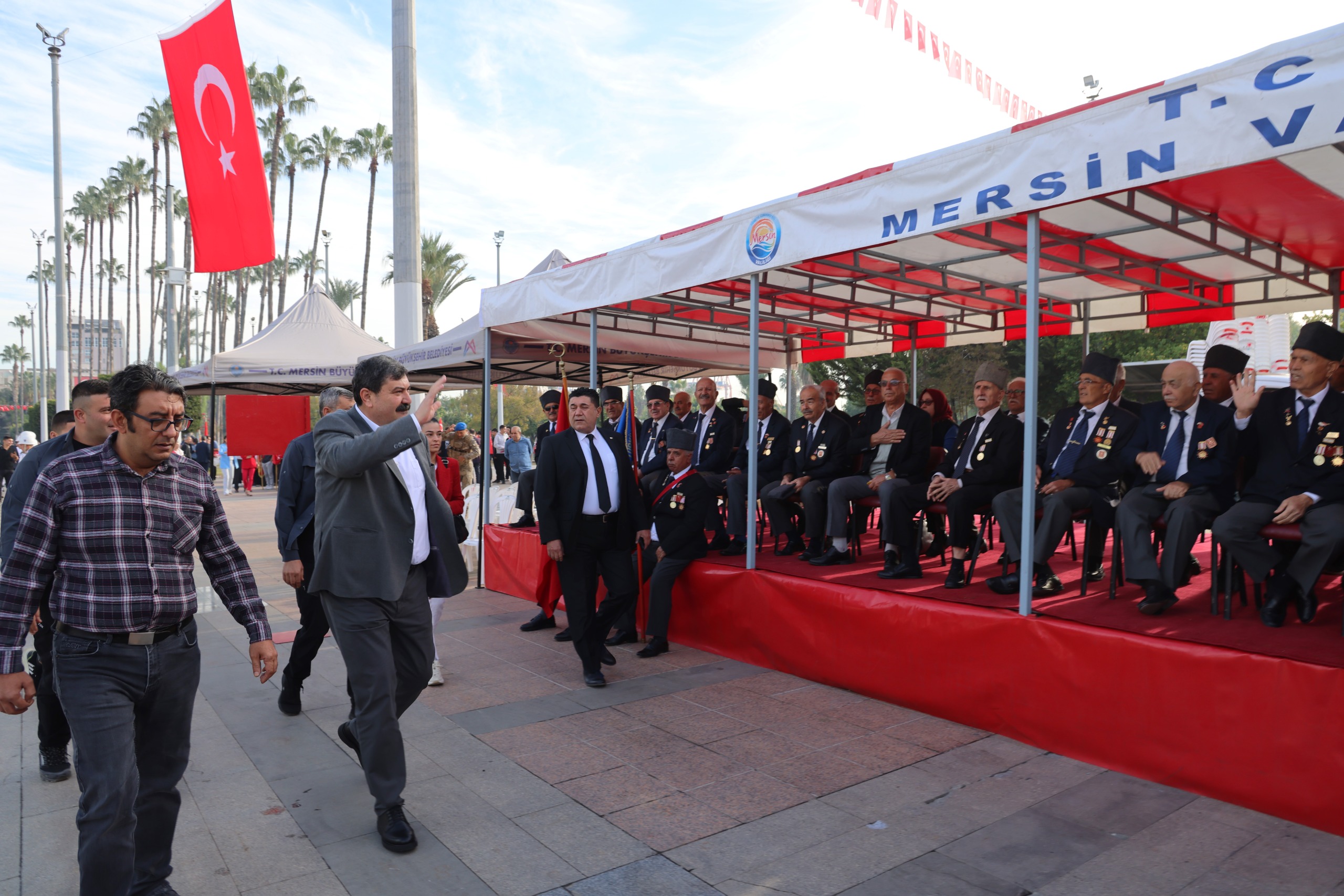 “İKİNCİ YÜZYILDA CUMHURİYET’İ DEMOKRASİYLE, BARIŞLA, EŞİTLİKLE, ADALETLE DONATMALIYIZ”