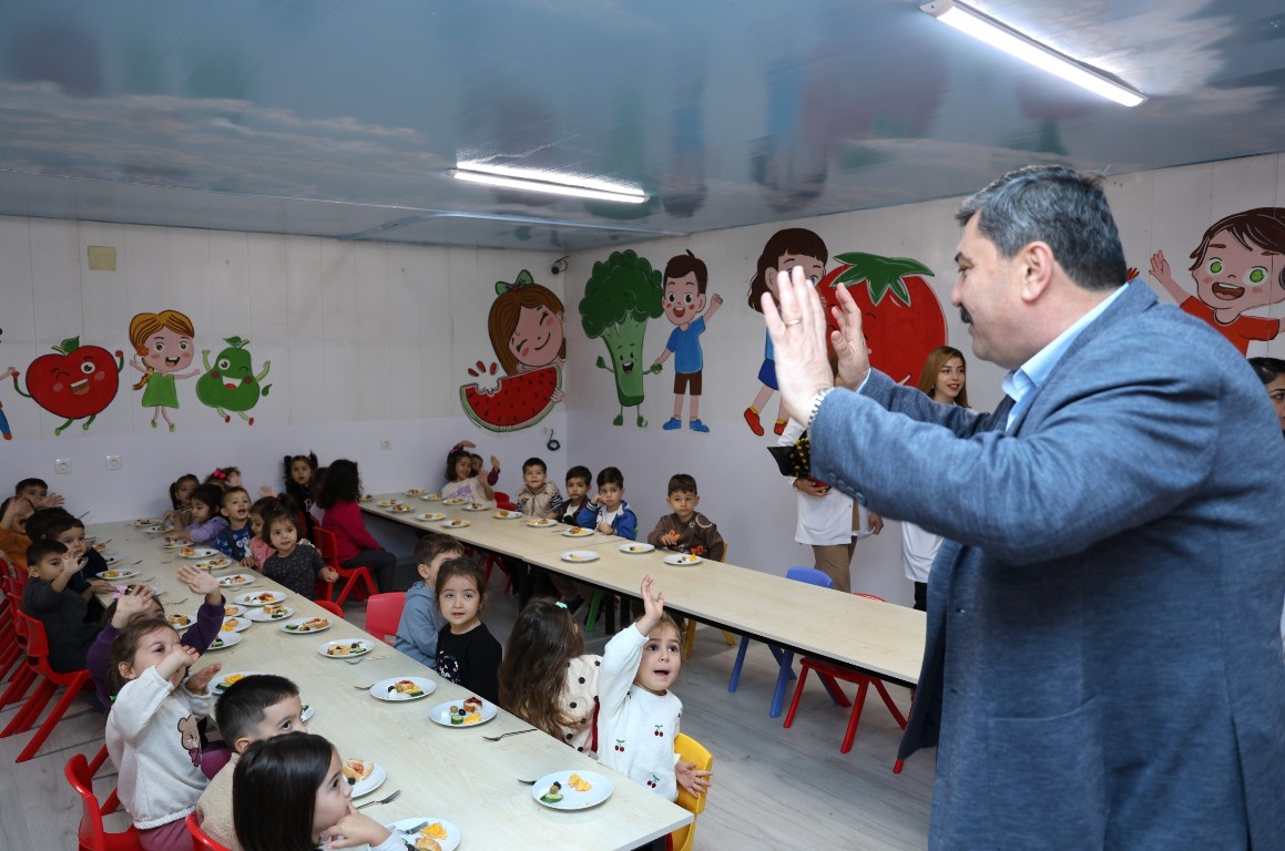 BAŞKAN YILDIZ’DAN “ÖĞRETMENLER GÜNÜ” SÜRPRİZİ