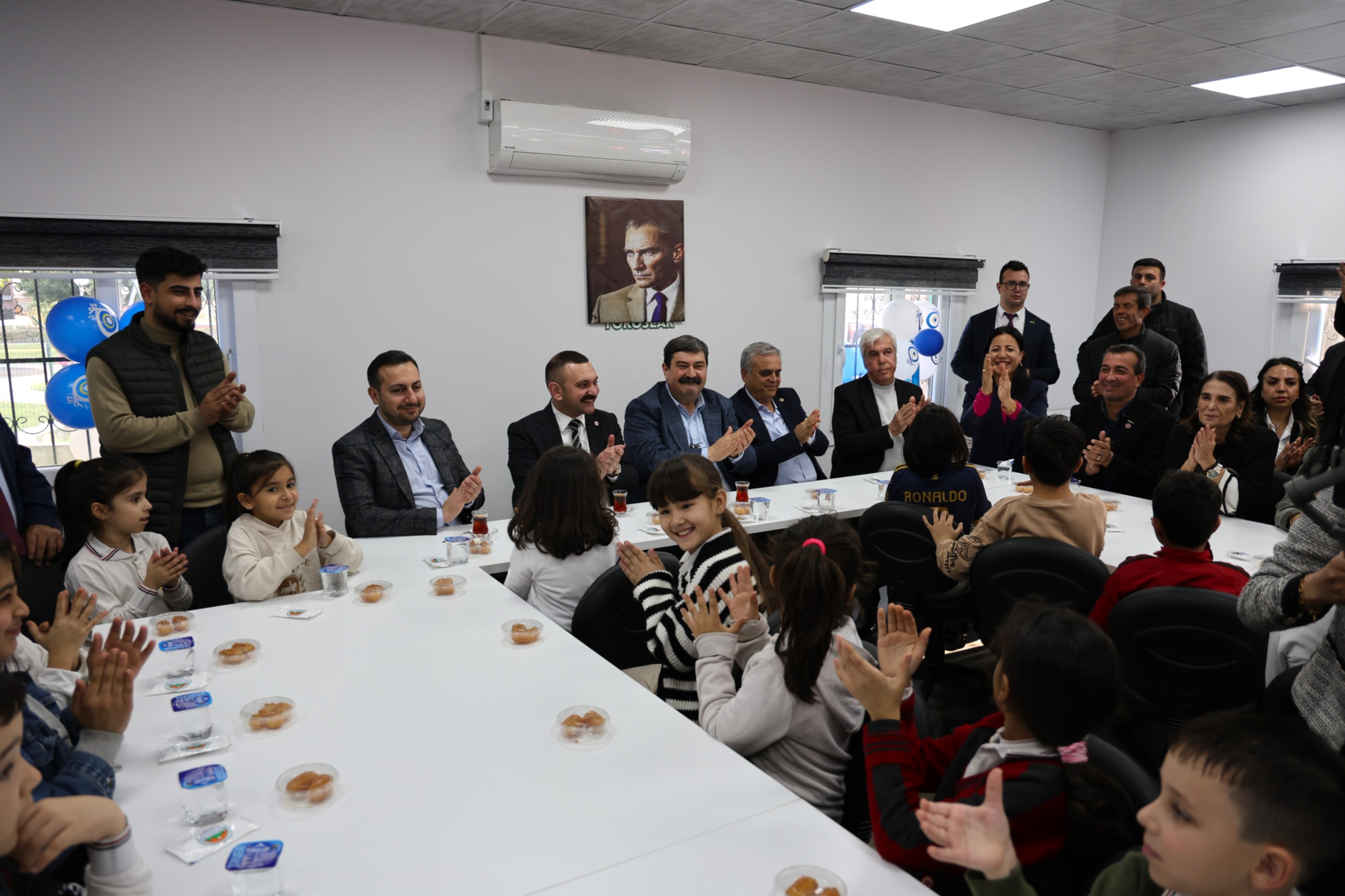 TOROSLAR BELEDİYESİNDEN ÖĞRENCİLERE ARMAĞAN