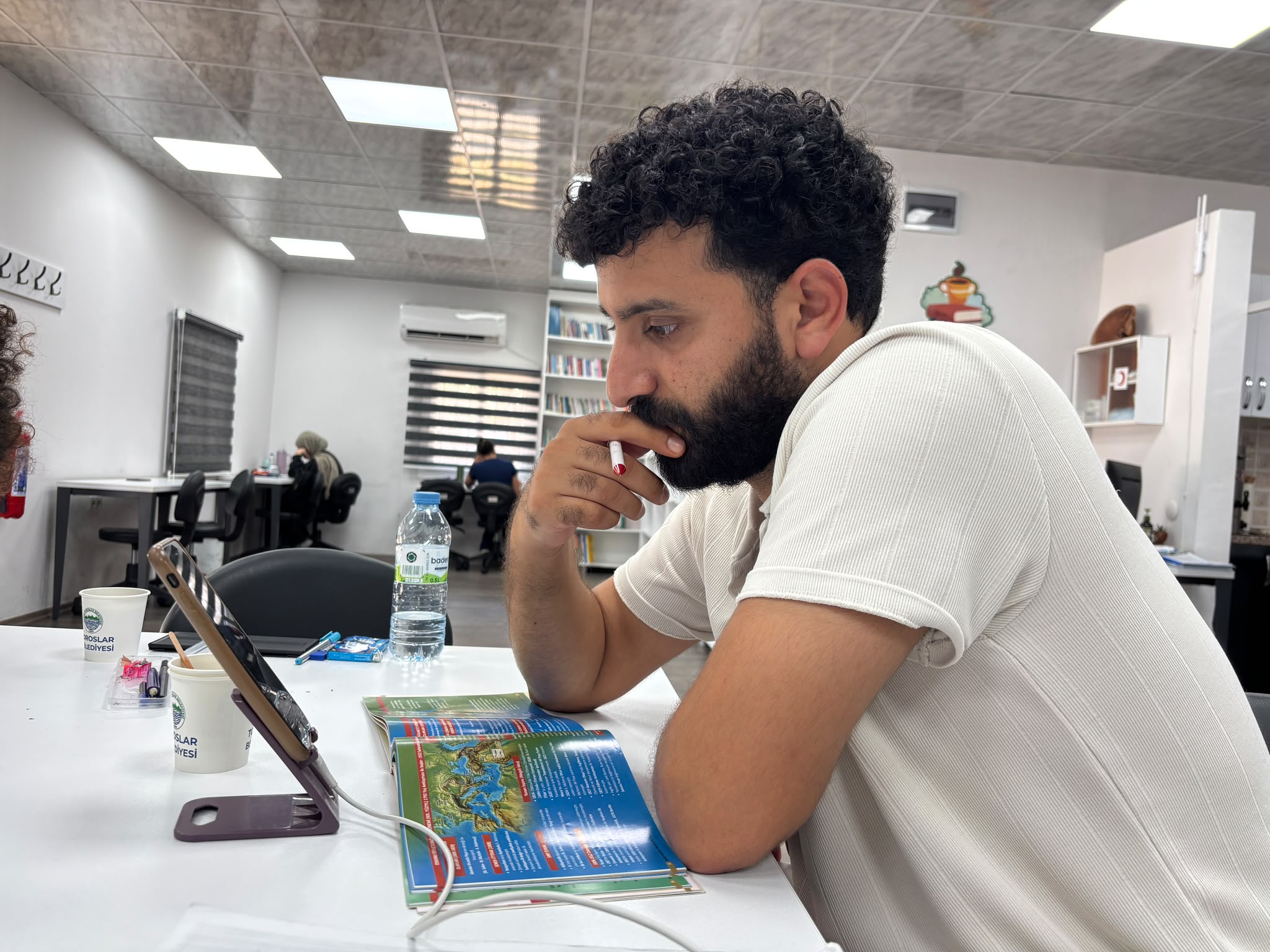 TOROSLAR BELEDİYESİ YAZ DÖNEMİNDE DE GENÇLERİN EĞİTİM YOLCULUĞUNA DESTEK OLUYOR - Görsel 5