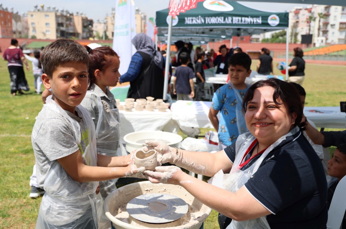TOROSLAR BELEDİYESİ İKİNCİ GÜNDÜZ BAKIMEVİNİ AÇTI