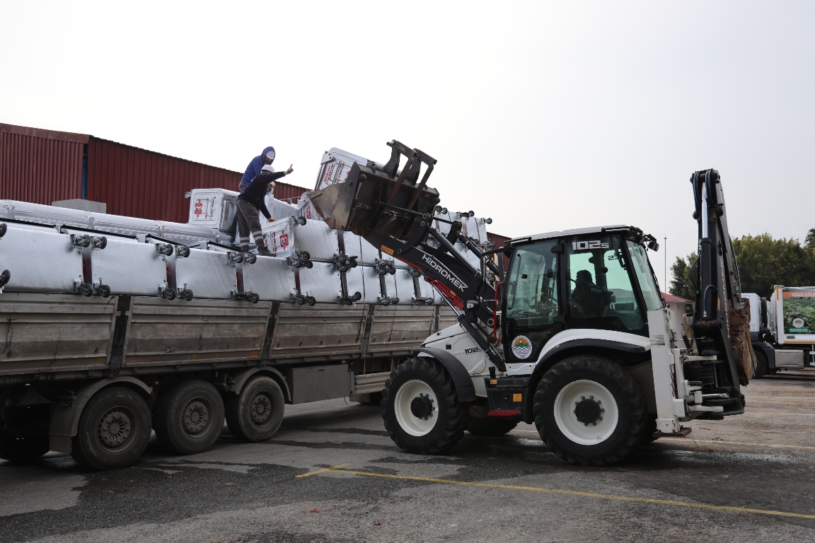 TOROSLAR BELEDİYESİ 725 ADET YENİ ÇÖP KONTEYNERİ ALDI