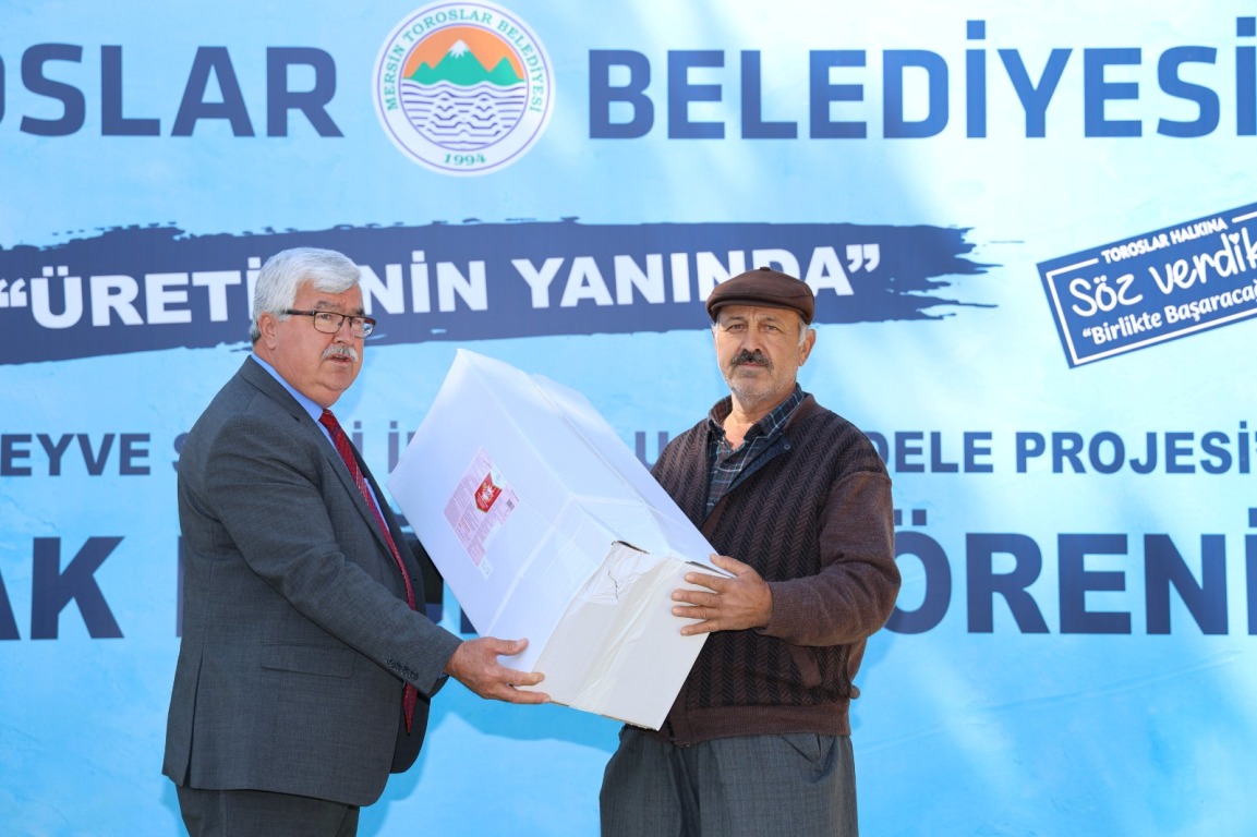 TOROSLAR BELEDİYESİNDEN ÇİFTÇİYE DESTEK