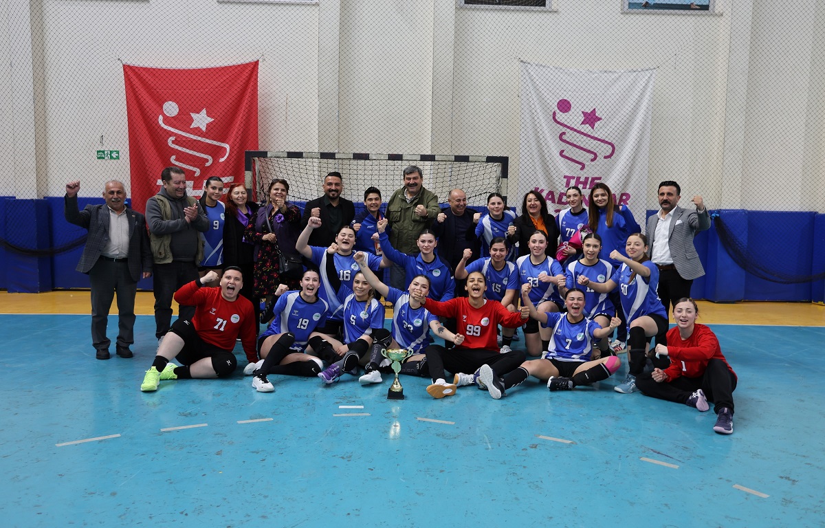 TOROSLAR’IN MELEKLERİ 8 MART’TA PARKEYE İNDİ