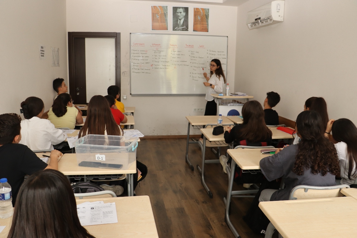 TOROSLAR AKADEMİ EĞİTİM MERKEZİ’NDE SINAVA HAZIRLANAN ÖĞRENCİLERE ETÜT DESTEĞİ