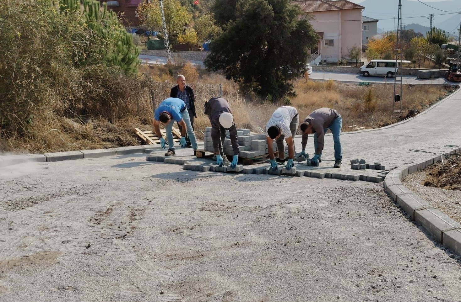 TOROSLAR BELEDİYESİ YAYLA YOLLARINI YENİLİYOR
