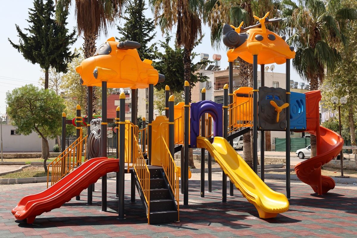 TOROSLAR’DA 5 YENİ PARK HİZMETE SUNULDU, 20 PARK YENİLENDİ