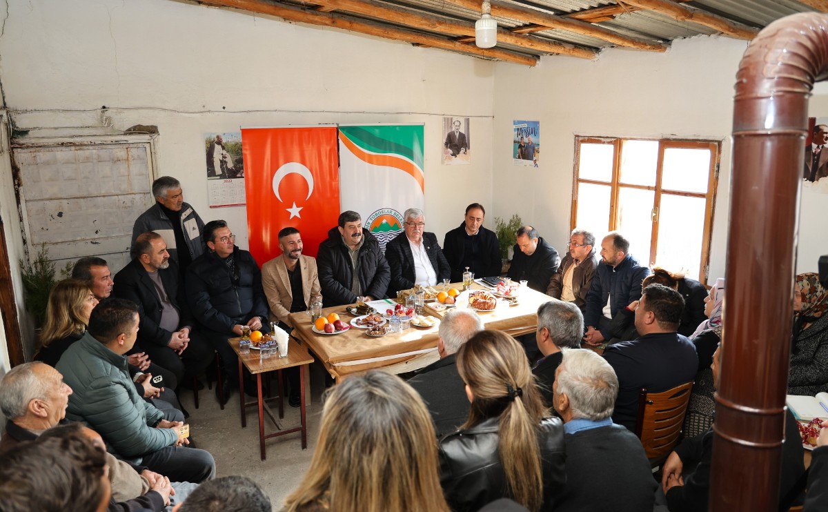 TOROSLAR BELEDİYE BAŞKANI YILDIZ, KIRSAL MAHALLELERDE YURTTAŞLARLA BULUŞTU