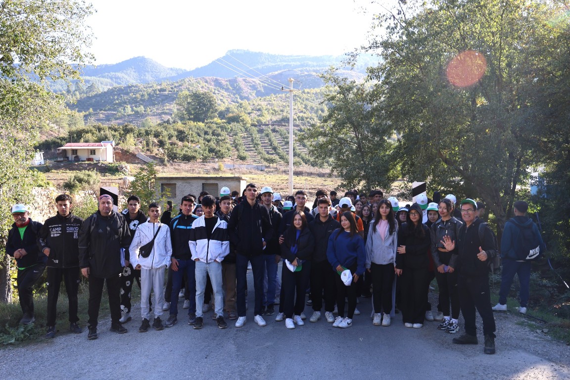 TOROSLAR’DA GENÇLER DOĞADA BULUŞTU