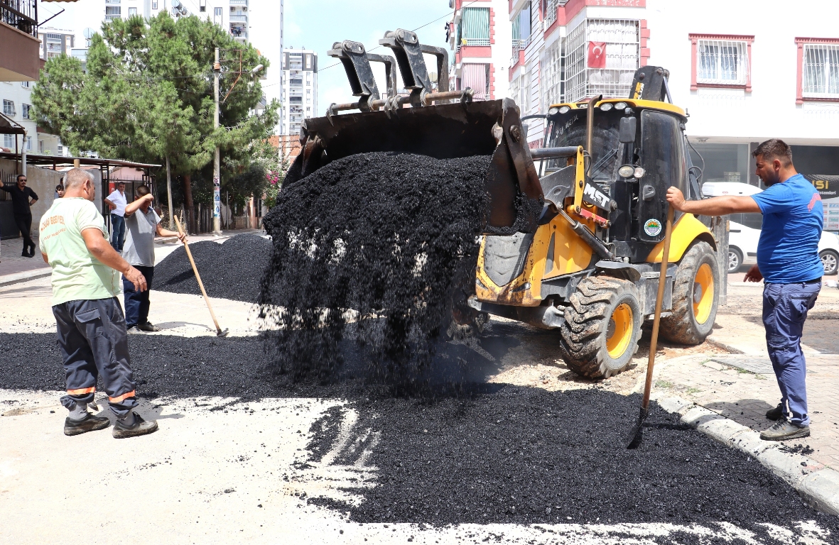 TOROSLAR’DA ASFALT ATAĞI BAŞLADI