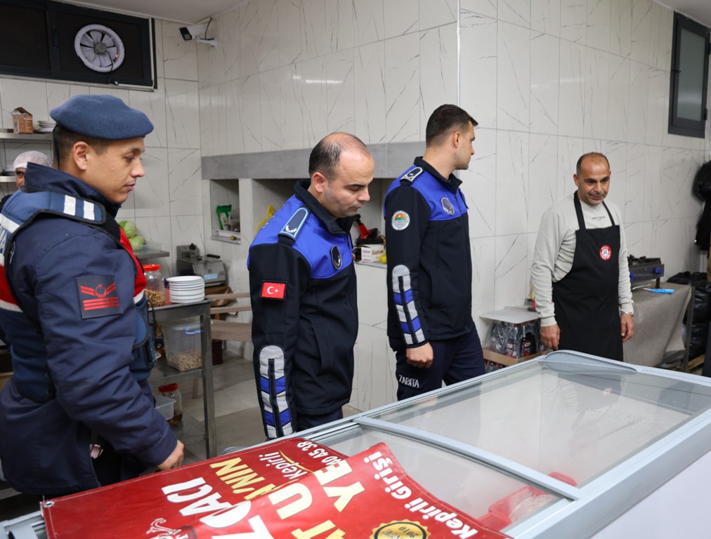 TOROSLAR BELEDİYESİ ZABITASINDAN YENİ YIL DENETİMİ