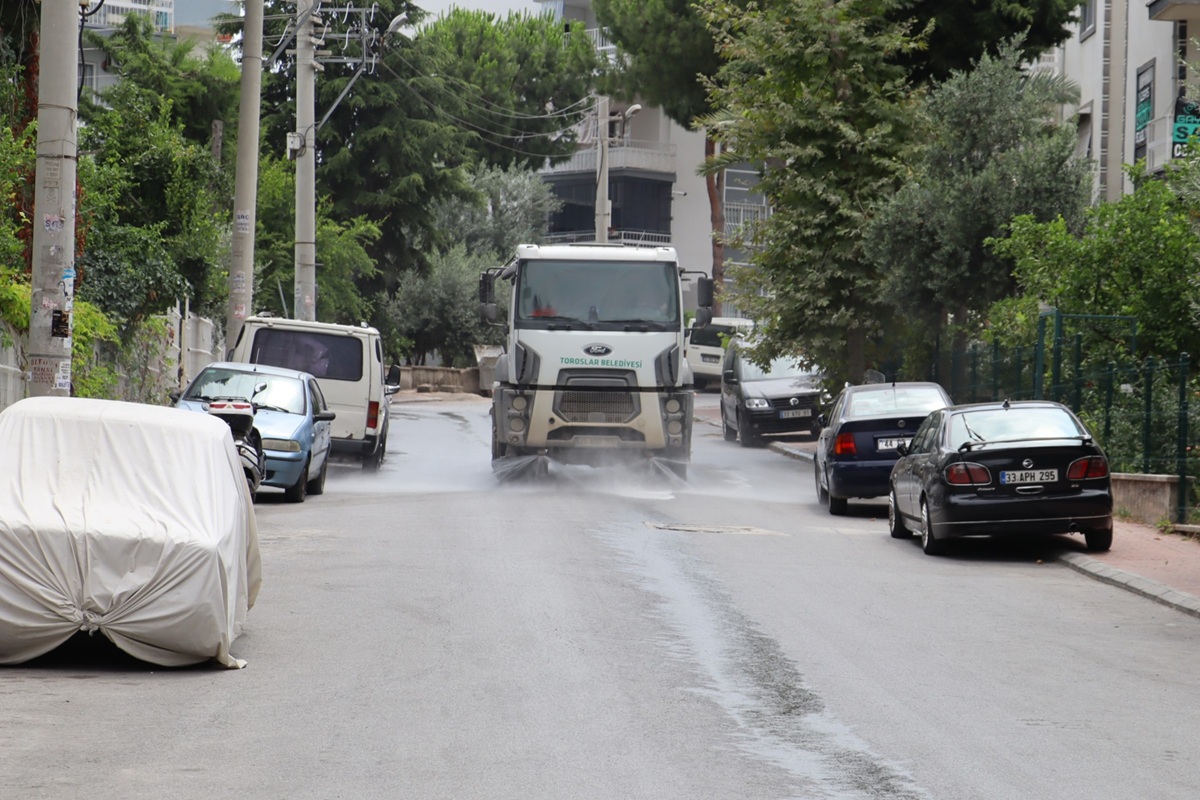 TOROSLAR'DA TEMİZLİK VE YEŞİL ALANLAR İÇİN YOĞUN ÇALIŞMA - Görsel 5