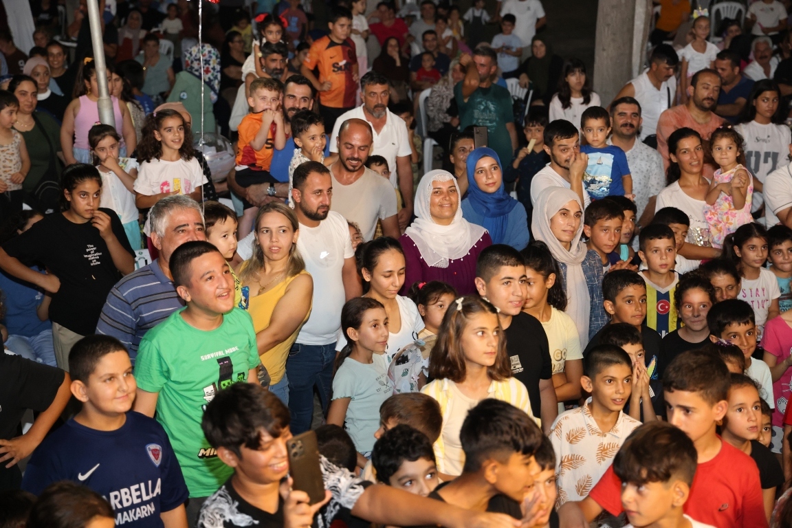 TOROSLAR BELEDİYESİNİN DÜNYA BARIŞ GÜNÜ ETKİNLİĞİ FARKLI RENKLERİ BULUŞTURDU