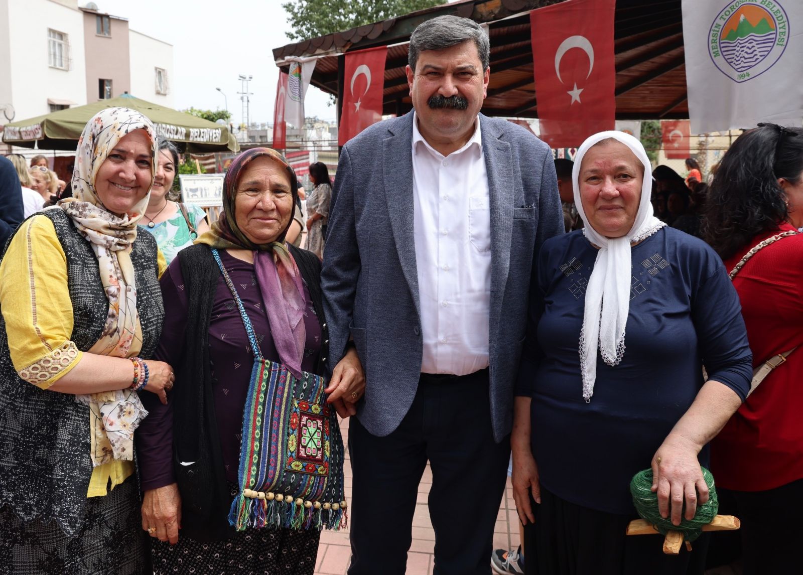 TOROSLAR BELEDİYE BAŞKANI YILDIZ EMEKÇİ KADINLAR GÜNÜNÜ KUTLADI