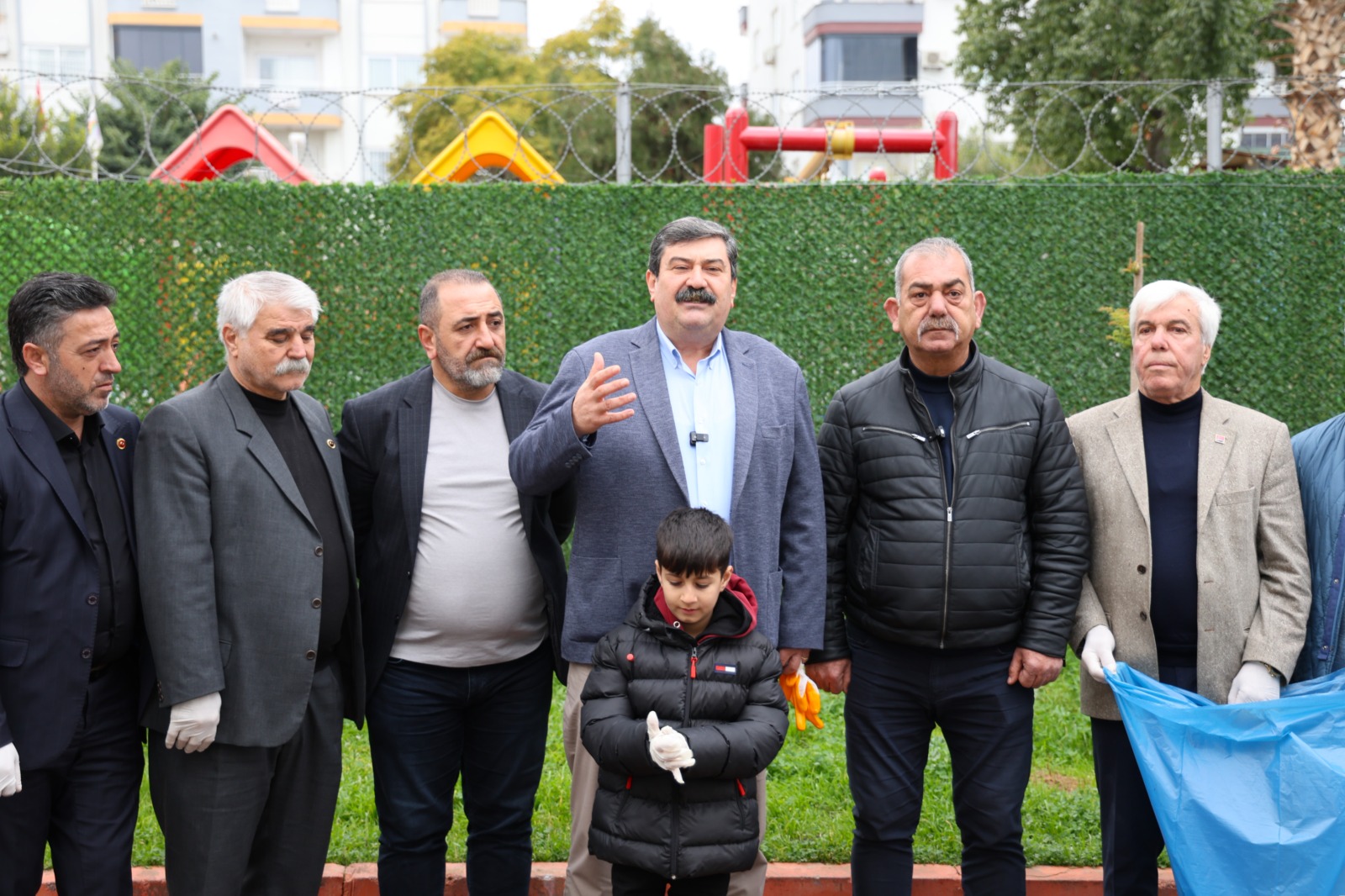 TOROSLAR’DA TEMİZLİK SEFERBERLİĞİ DEVAM EDİYOR