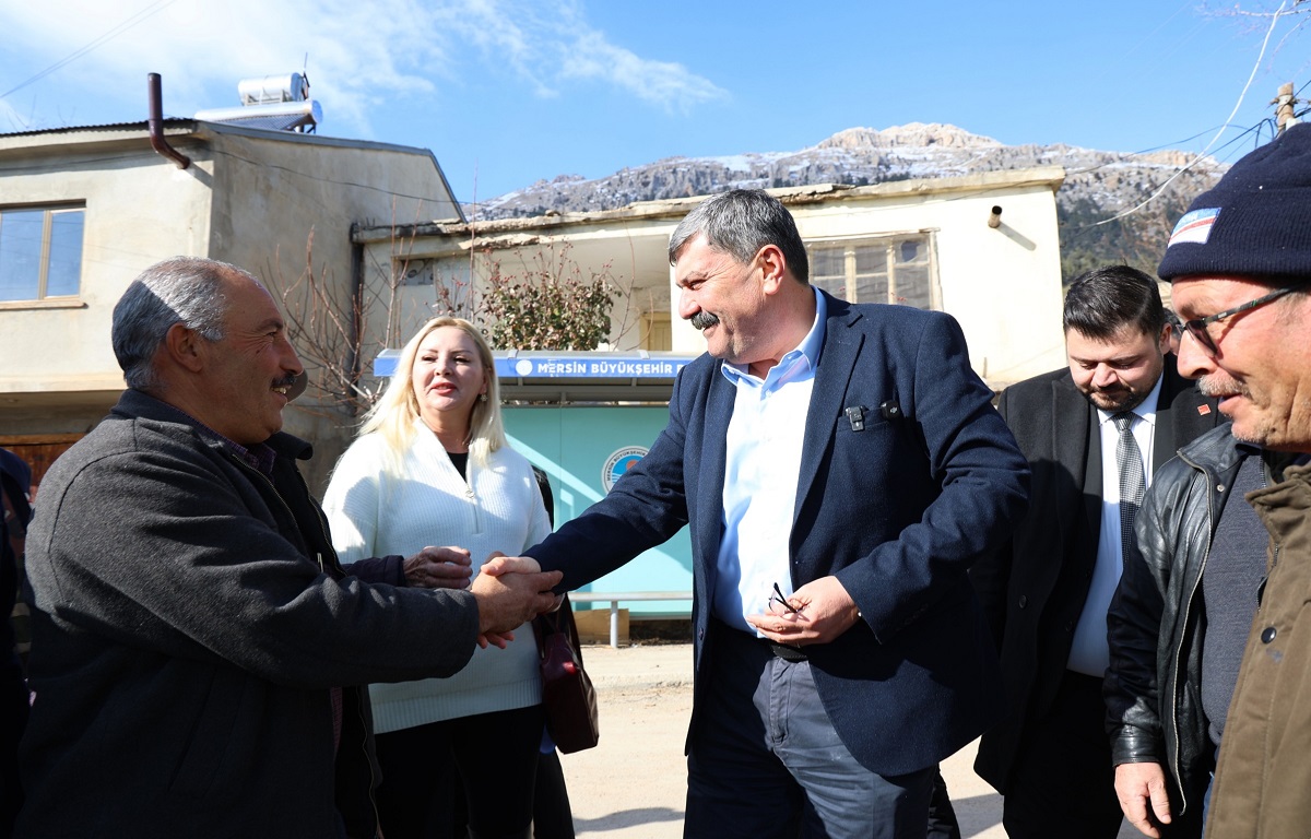 BAŞKAN YILDIZ, KIRSAL MAHALLELERİ GEZEREK VATANDAŞIN TALEBİNİ YERİNDE DİNLİYOR