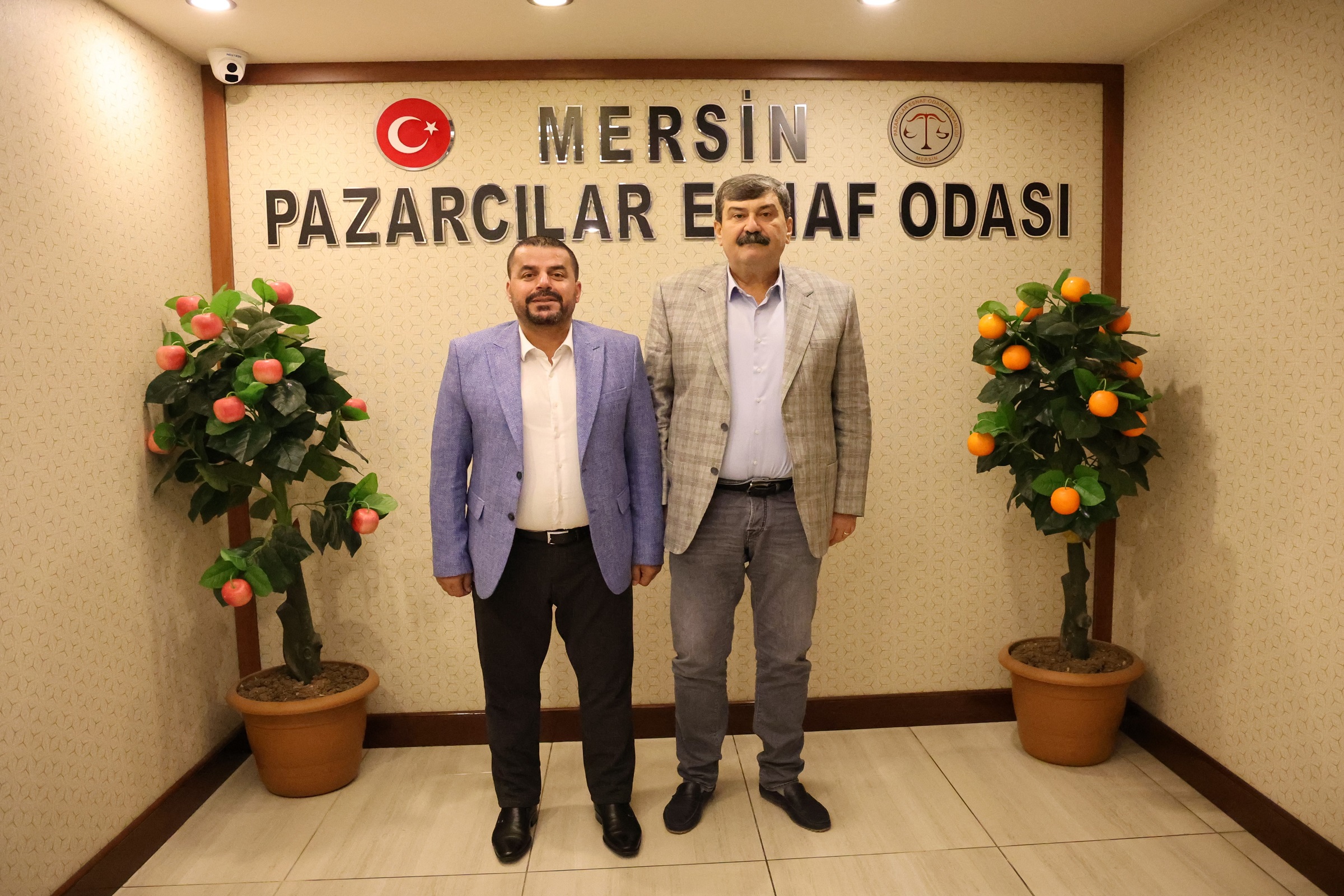 BAŞKAN YILDIZ’DAN PAZARCILAR ODASINA ZİYARET
