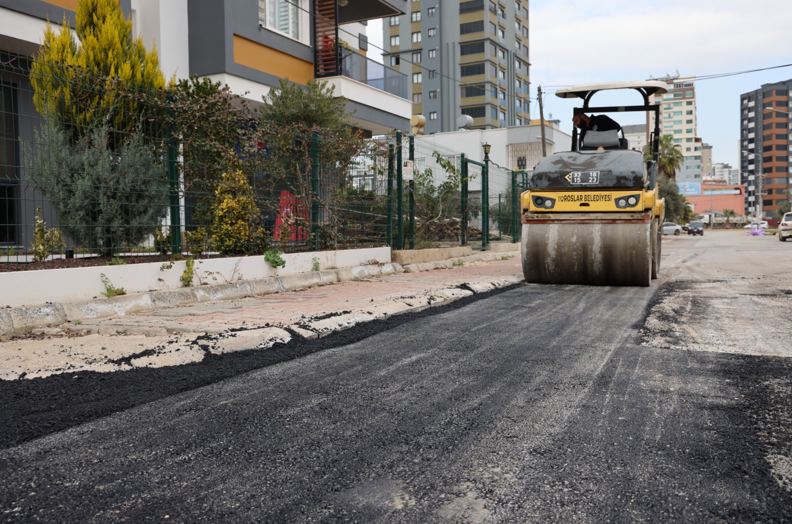 TOROSLAR’DA YOLLAR YENİLENİYOR, KONFOR ARTIYOR