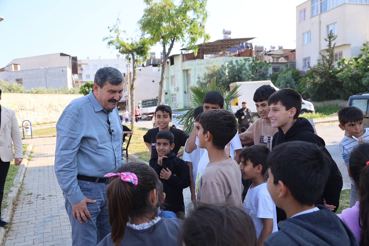 TOROSLAR’DA PARKLAR BAŞTAN SONA YENİLENİYOR