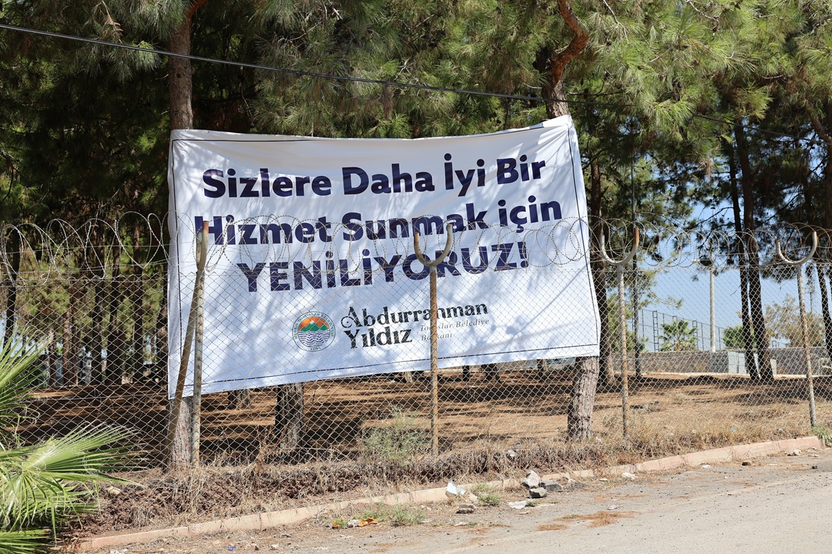 TOROSLAR’IN 16 BİN METREKARELİK PİKNİK ALANINDA YENİLEME ÇALIŞMALARI SÜRÜYOR - Görsel 5