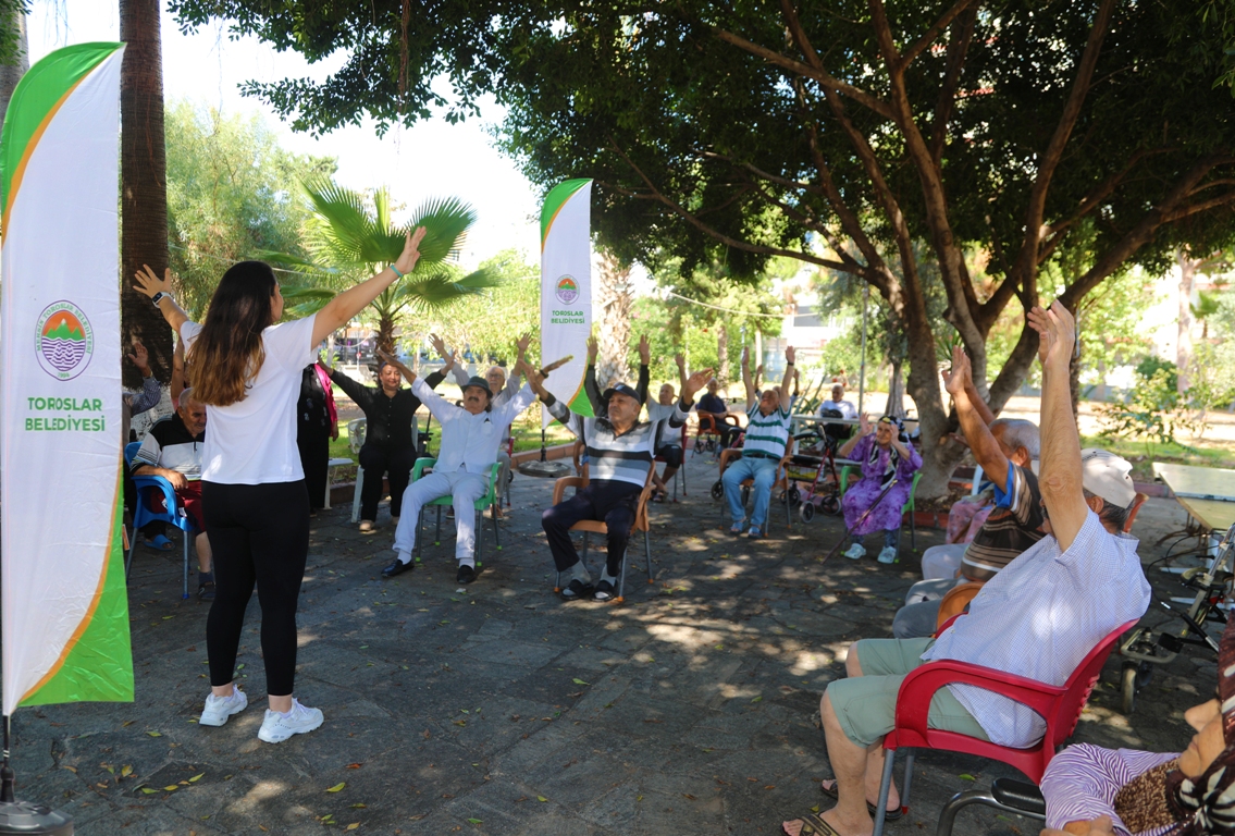 KADIN VE AİLE HİZMETLERİ MÜDÜRLÜĞÜ’NDEN, HUZUREVİ’NDE SAĞLIKLI YAŞAMA DESTEK ETKİNLİĞİ
