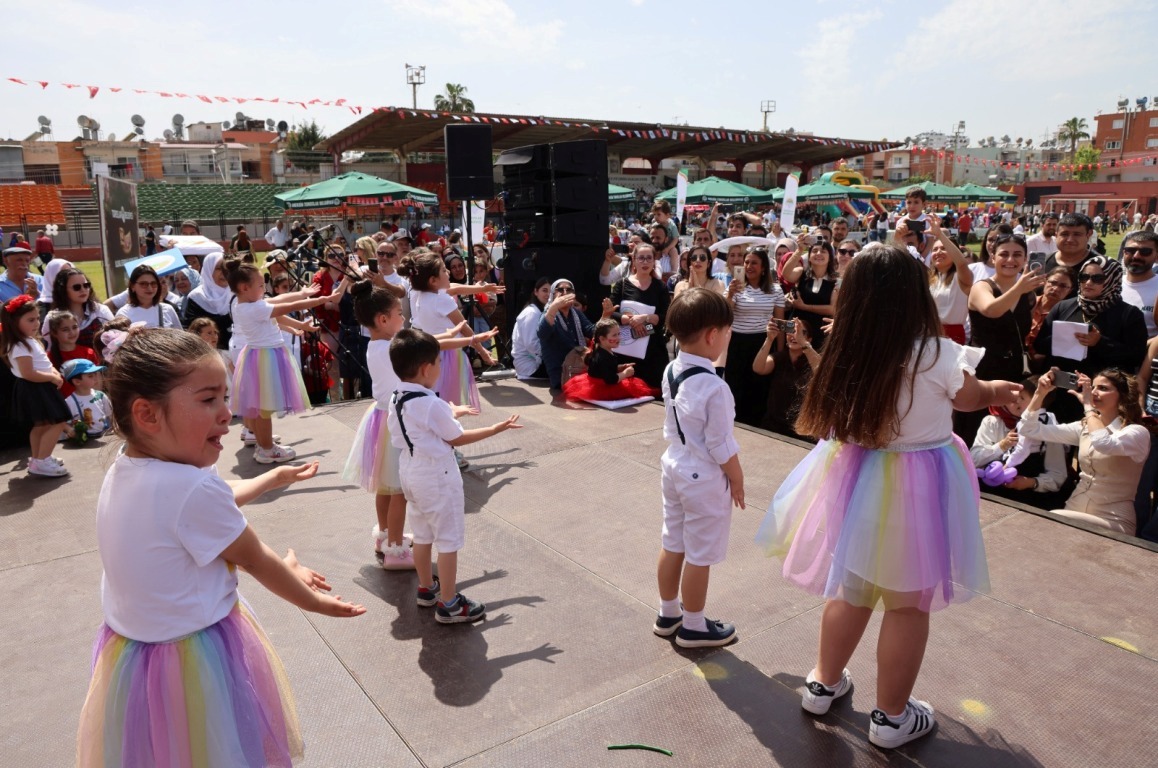 TOROSLAR BELEDİYESİ İKİNCİ GÜNDÜZ BAKIMEVİNİ AÇTI