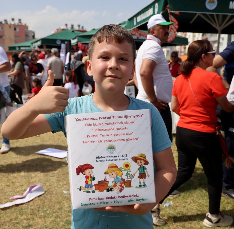 TOROSLAR BELEDİYESİ İKİNCİ GÜNDÜZ BAKIMEVİNİ AÇTI