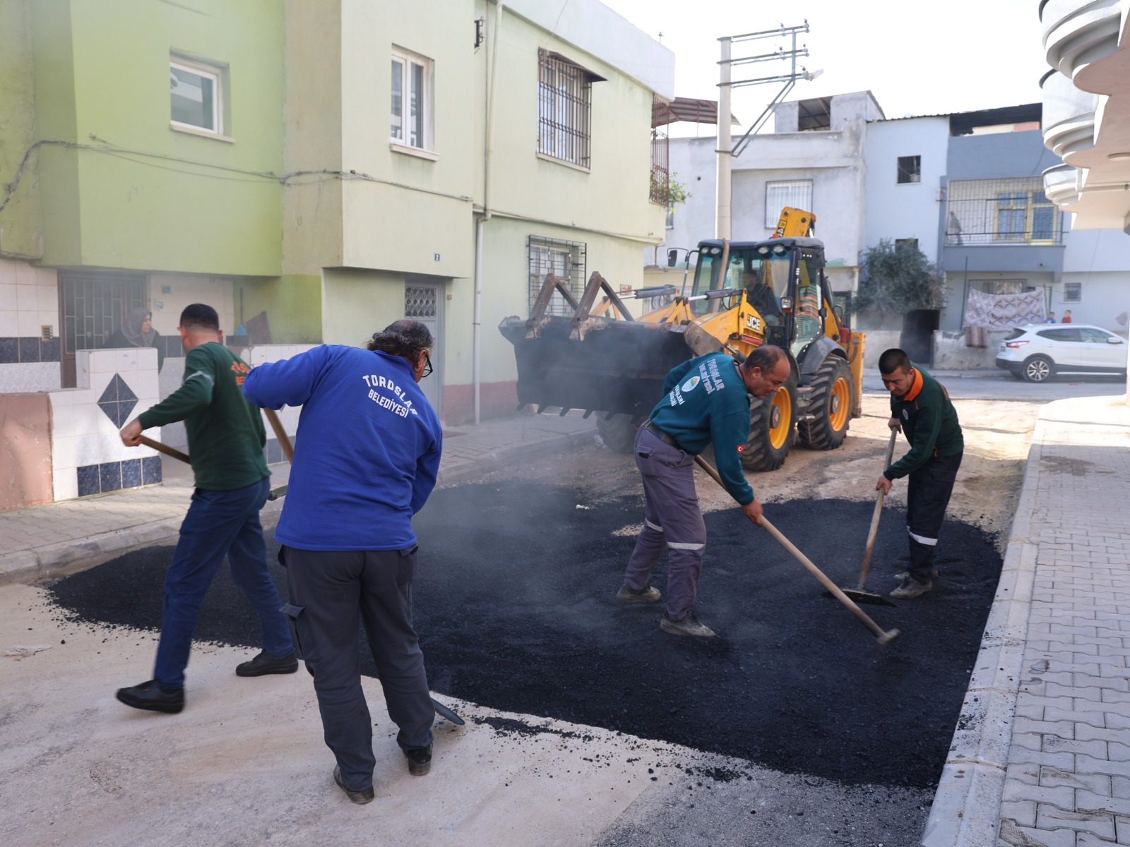 TOROSLAR’DA YOLLAR YENİLENİYOR, KONFOR ARTIYOR
