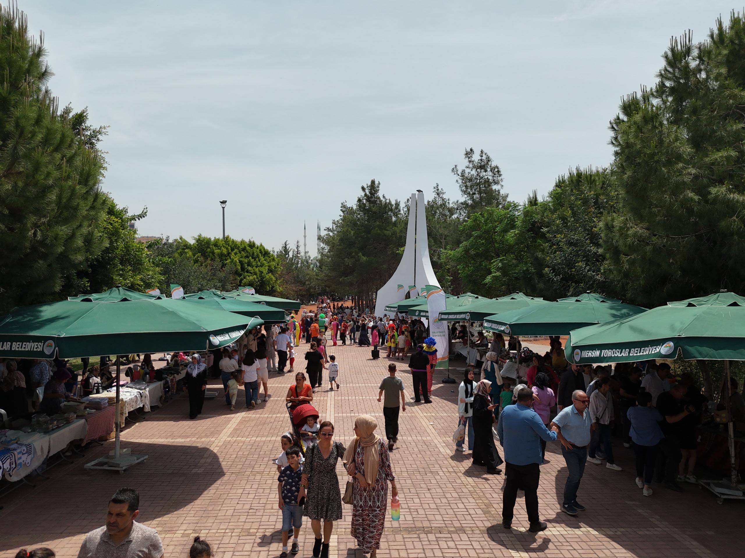 ANNELER GÜNÜ TOROSLAR’DA COŞKUYLA KUTLANDI