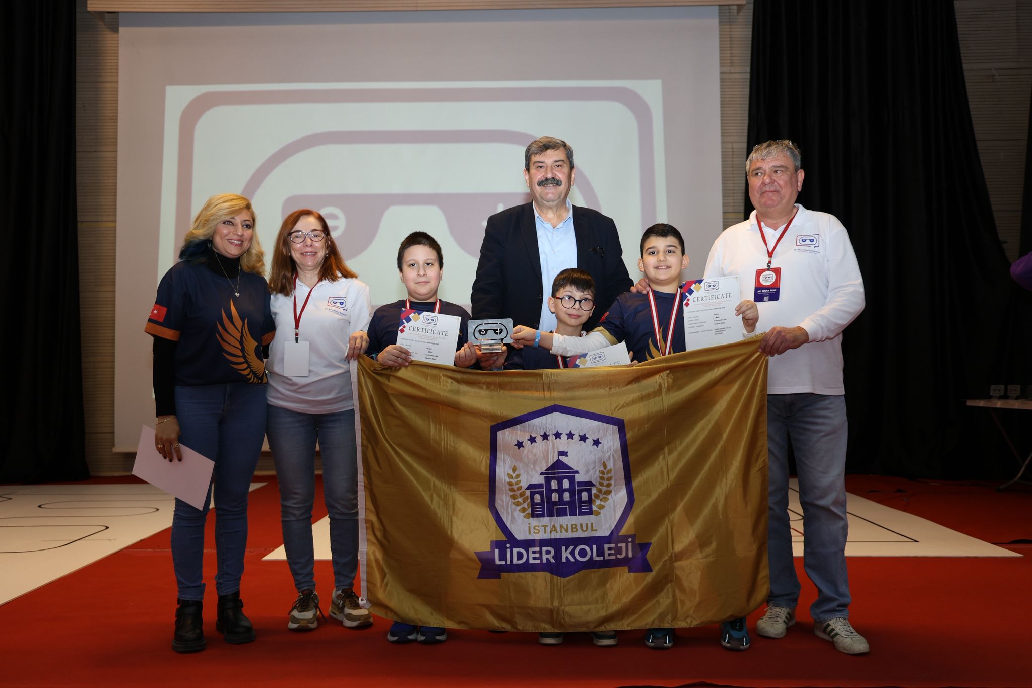 MERSİN’İN EN BÜYÜK ROBOTİK FESTİVALİ TOROSLAR’DA YAPILDI