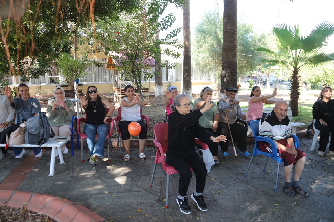 KADIN VE AİLE HİZMETLERİ MÜDÜRLÜĞÜ’NDEN, HUZUREVİ’NDE SAĞLIKLI YAŞAMA DESTEK ETKİNLİĞİ