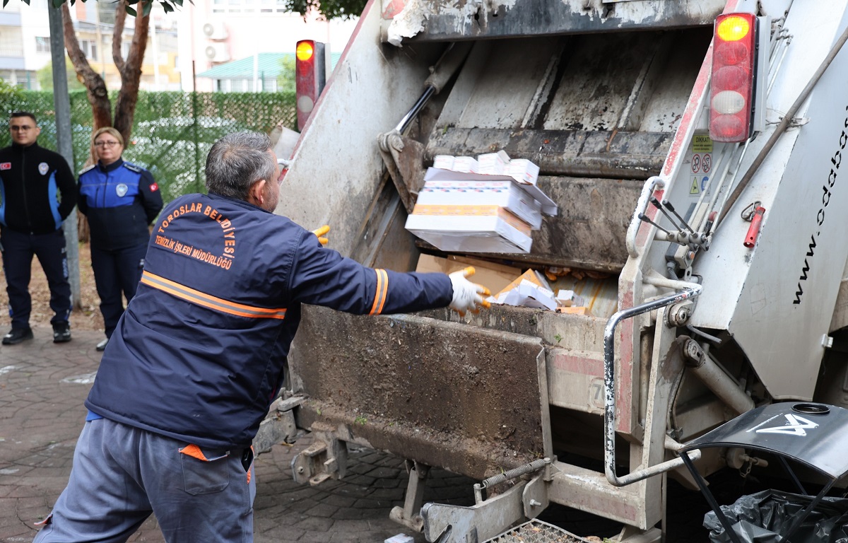 TOROSLAR ZABITASINDAN HALK SAĞLIĞINI TEHDİT EDEN MERDİVEN ALTI ÜRETİME DARBE