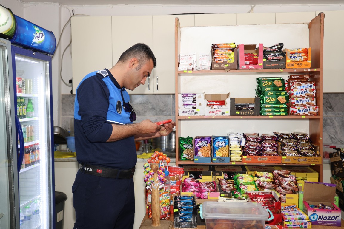 TOROSLAR ZABITASI OKUL KANTİNLERİNİ DENETLEDİ