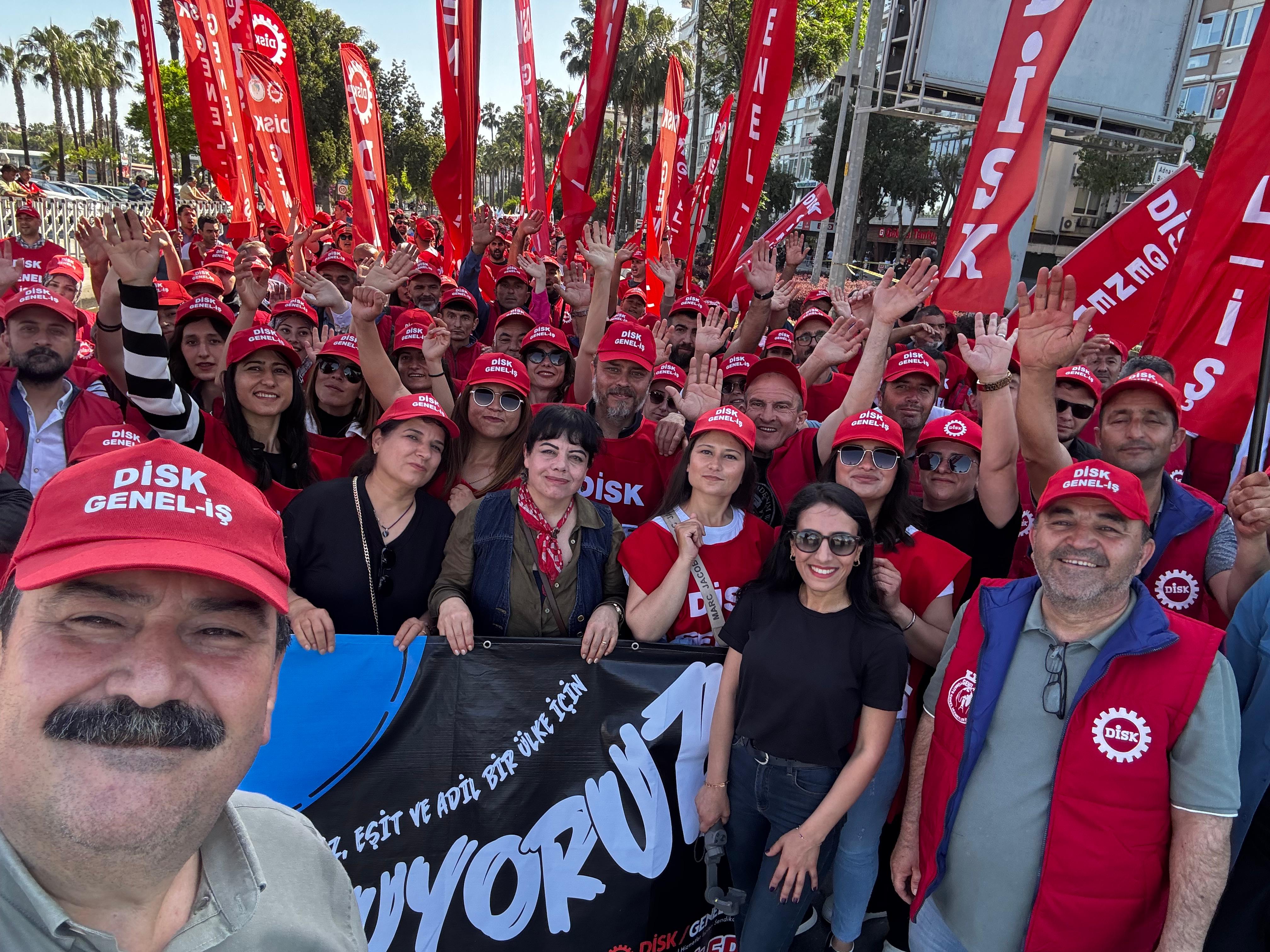 BAŞKAN YILDIZ, 1 MAYIS’I EMEKÇİLERLE KUTLADI