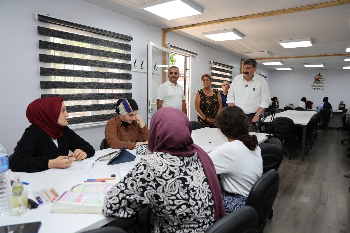 BAŞKAN YILDIZ’DAN YKS ÖNCESİ ÖĞRENCİLERE MORAL ZİYARETİ VE BAŞARI MESAJI