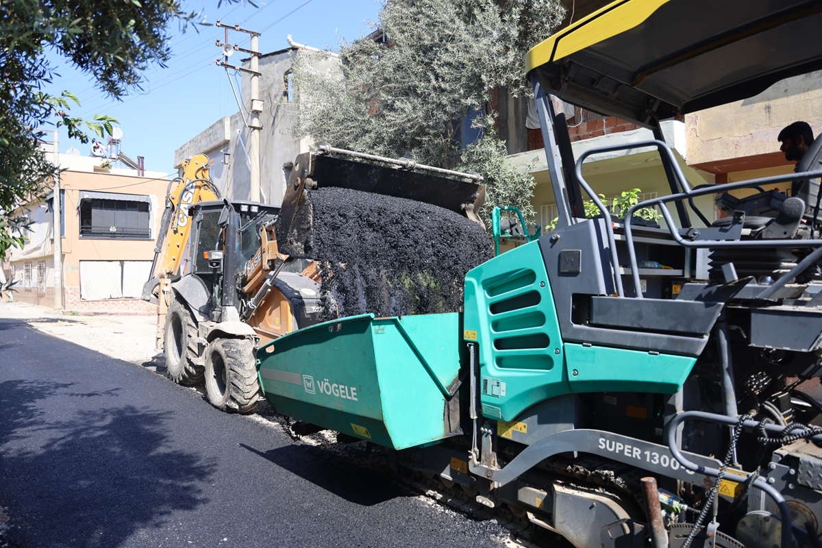 TOROSLAR’DA YOLLAR YENİLENİYOR