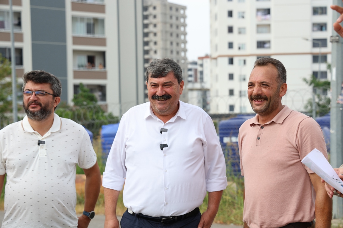 BAŞKAN YILDIZ, PORTAKAL MAHALLESİ’NDE KALDIRIM ÇALIŞMALARINI İNCELEDİ