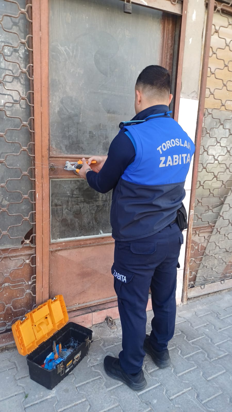 HALK SAĞLIĞINI TEHLİKEYE ATIYORDU!