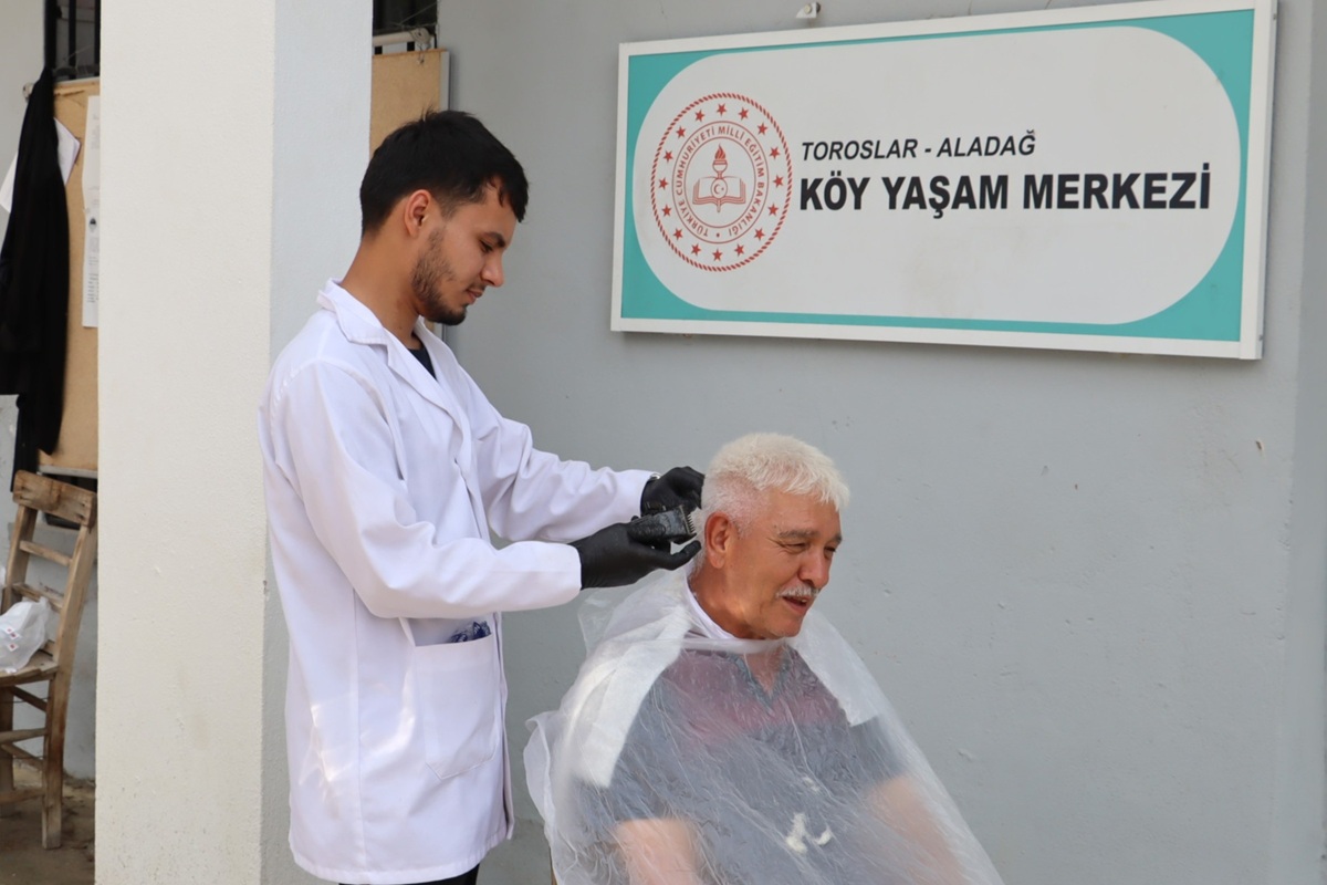 TOROSLAR’DA KİŞİSEL BAKIM HİZMETİ GÖNÜLLERE DOKUNUYOR - Görsel 2