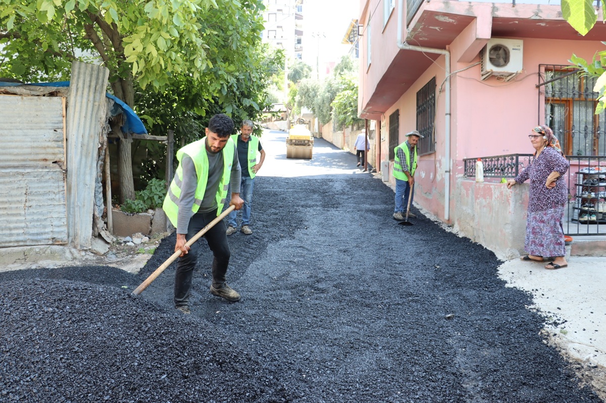 TOROSLAR’DA ASFALT ÇALIŞMALARI ARALIKSIZ SÜRÜYOR - Görsel 6