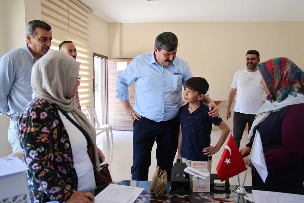 TOROSLAR’IN YÜZME KURSU KAYITLARI DEVAM EDİYOR