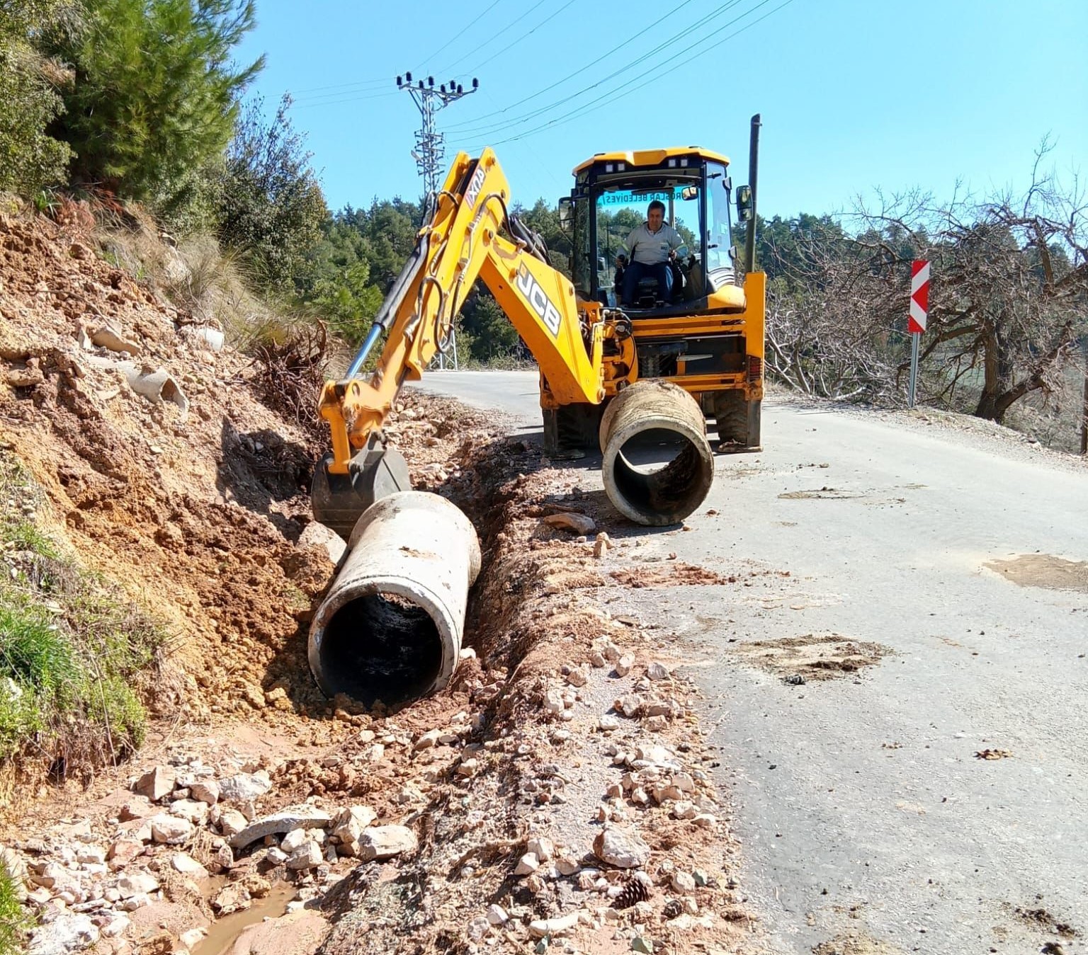 TOROSLAR BELEDİYESİ YAYLALARDA HİZMET ATAĞINI SÜRDÜRÜYOR
