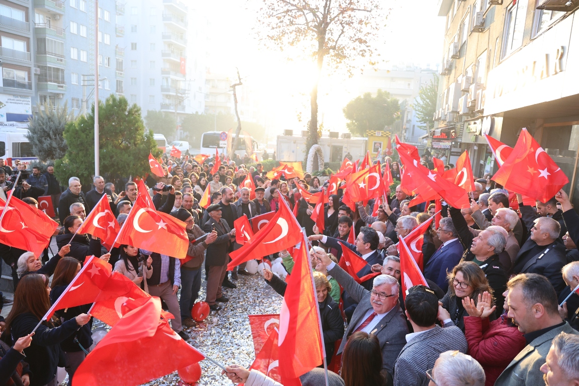 TOROSLAR BELEDİYESİ, MERSİN’İN DÜŞMAN İŞGALİNDEN KURTULUŞUNU KUTLADI
