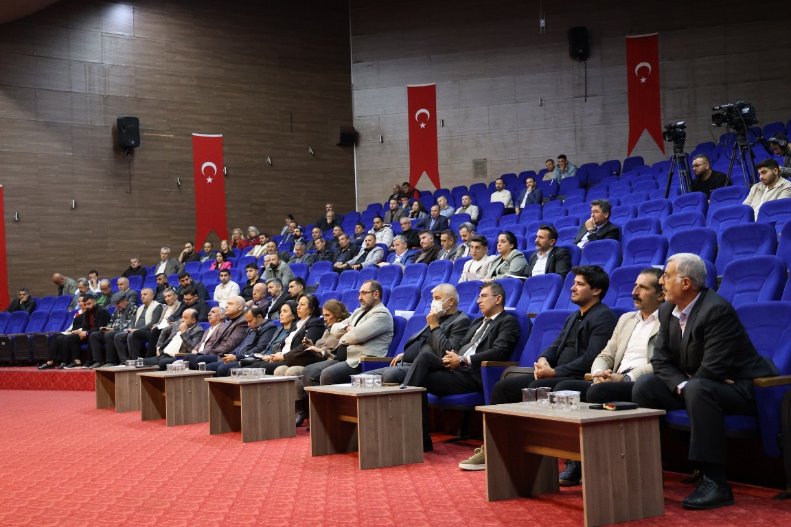 TOROSLAR BELEDİYE MECLİSİ 2025 YILININ SON TOPLANTISINI GERÇEKLEŞTİRDİ