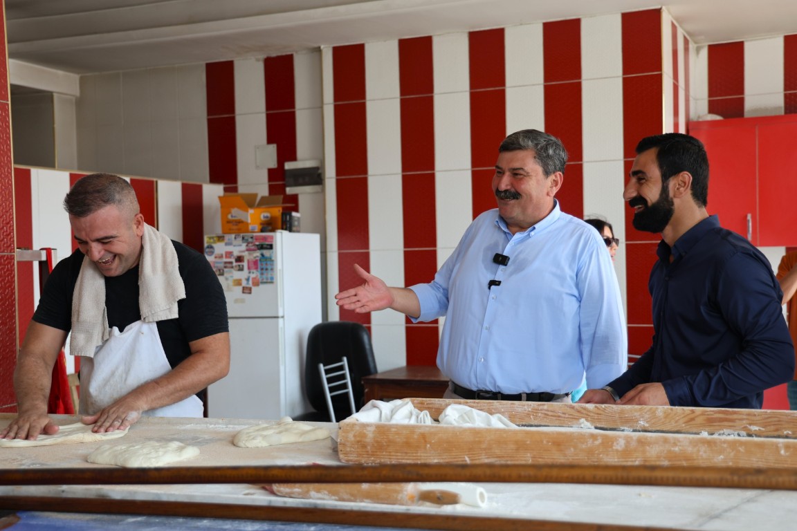 BAŞKAN YILDIZ, YALINAYAK’TA ASFALT BAKIM ÇALIŞMALARINI TAKİP ETTİ