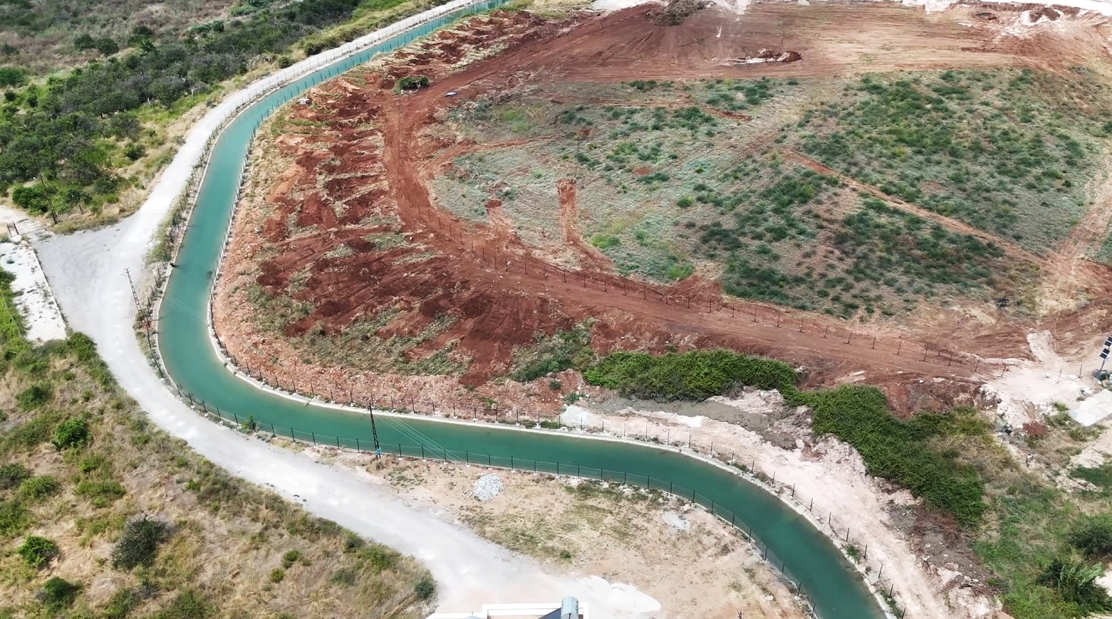 TOROSLAR BELEDİYESİNDEN DSİ SULAMA KANALINDA HAYATİ GÜVENLİK ÖNLEMİ - Görsel 9