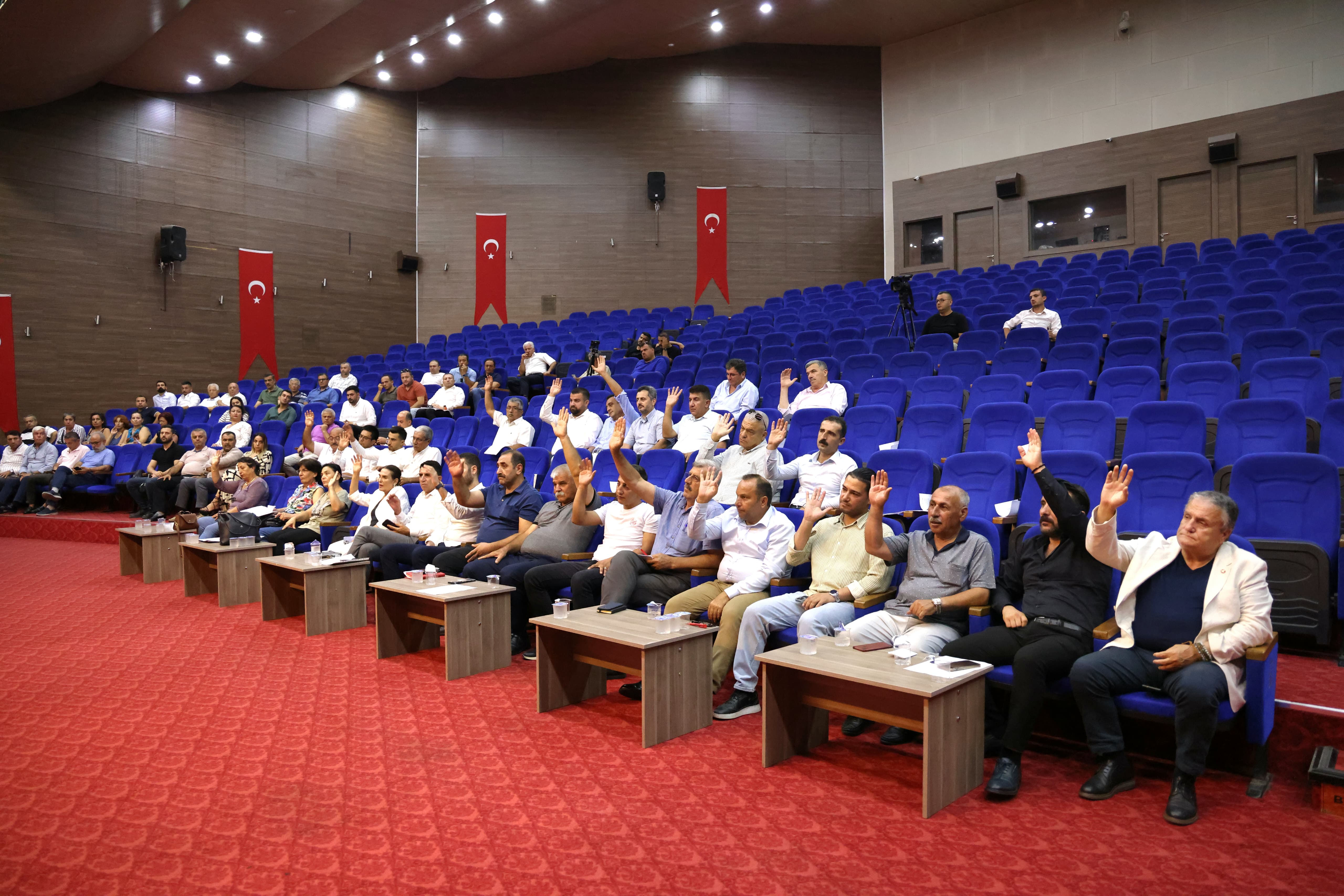 TOROSLAR BELEDİYE BAŞKANI ABDURRAHMAN YILDIZ: