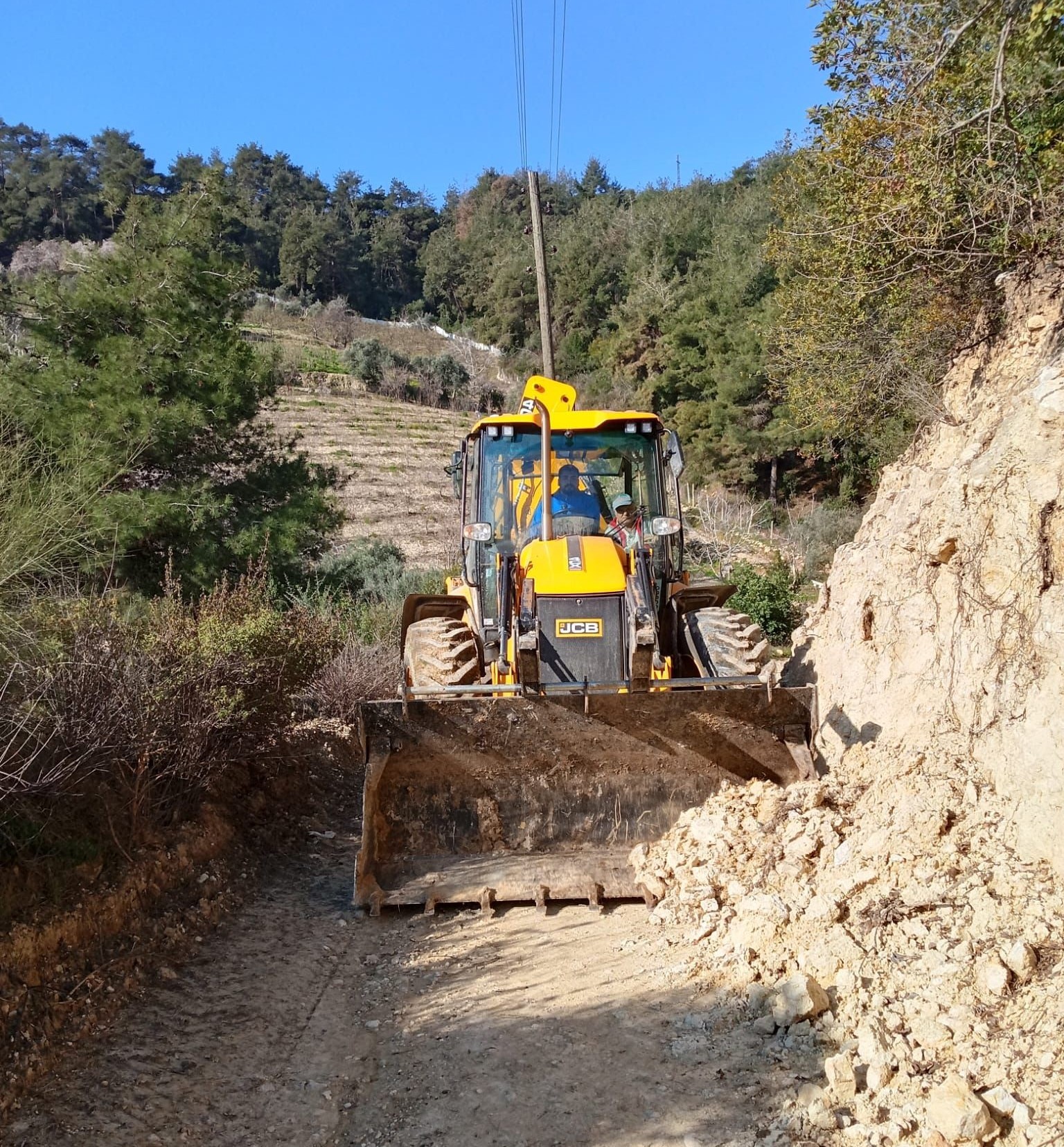 TOROSLAR BELEDİYESİ YAYLALARDA HİZMET ATAĞINI SÜRDÜRÜYOR